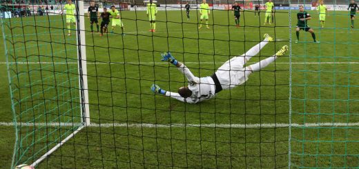 Bischoff überwindet Kolke per Elfmeter