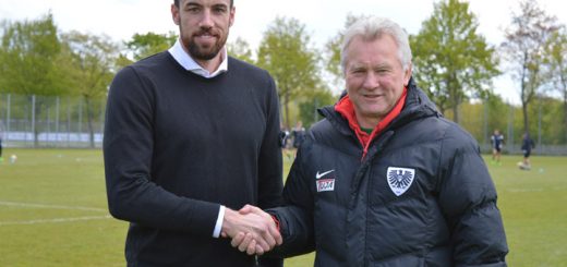 Benno Möhlmann verlängert bei SCP bis 2018