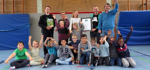 2018/2019 - Übergabe Saisonspende Fanprojekt an PRIMUS Schule Münster
