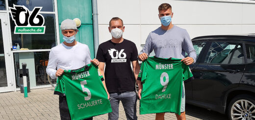 2021/2022 - Saisonspende Special 21/22 - Julian Schauerte und Jan Dahlke spenden DFB-Pokal Trikots