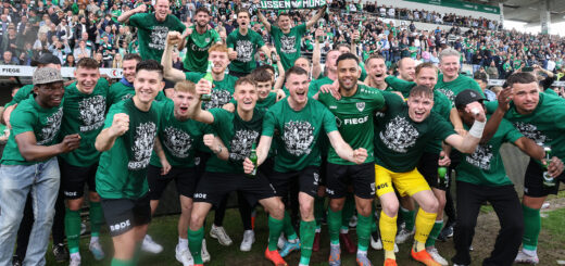 Die Meistermannschaft des SC Preußen hat trotz des bereits feststehen Aufstiegs weiterhin Ziele für die letzten drei Saisonspiele: in der Rückrunde ungeschlagen den Punkterekord brechen.