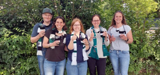 2023/2024 - Becherhalter - Übergabe an Palliativnetz