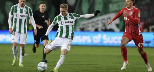 Joshua Mees sucht gegen den 1. FC Köln den Abschluss aufs Tor. Nachdem die Defensive in den letzten Wochen überwiegend sicher stand, wurde in dieser Trainingswoche der Fokus auf die Offensive gelegt. Foto: SCP