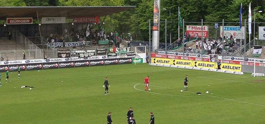 SCP-Fans bei den Stuttgarter Kickers im GAZI-Stadion