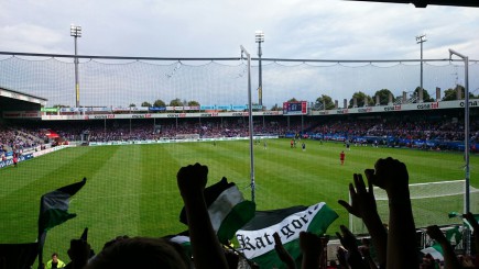 Blick aus dem Gästeblock der osnatel ARENA.