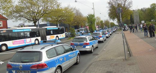Das Polizeiaufgebot nach dem Spiel des SCP gegen Fortuna Köln
